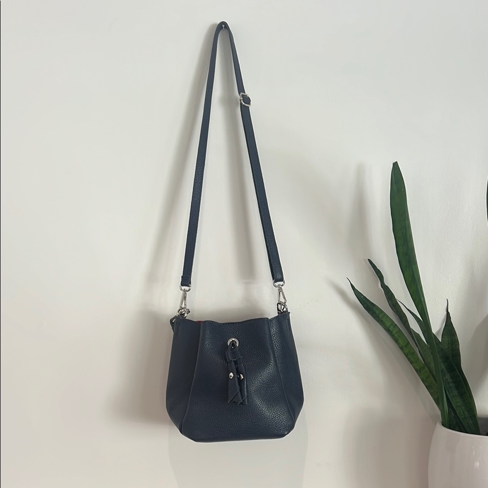 Vera Pelle Crossbody Italian Leather bucket Bag